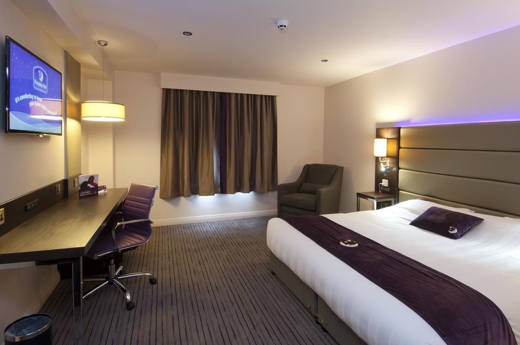 Premier Inn Aberdeen City Centre Екстер'єр фото