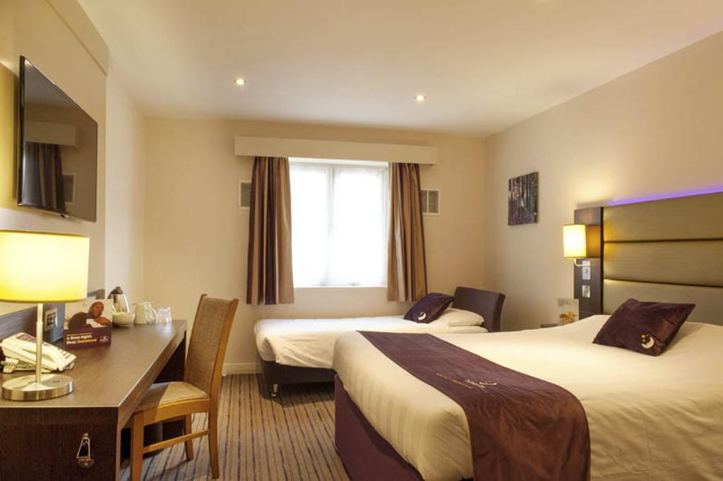 Premier Inn Aberdeen City Centre Номер фото