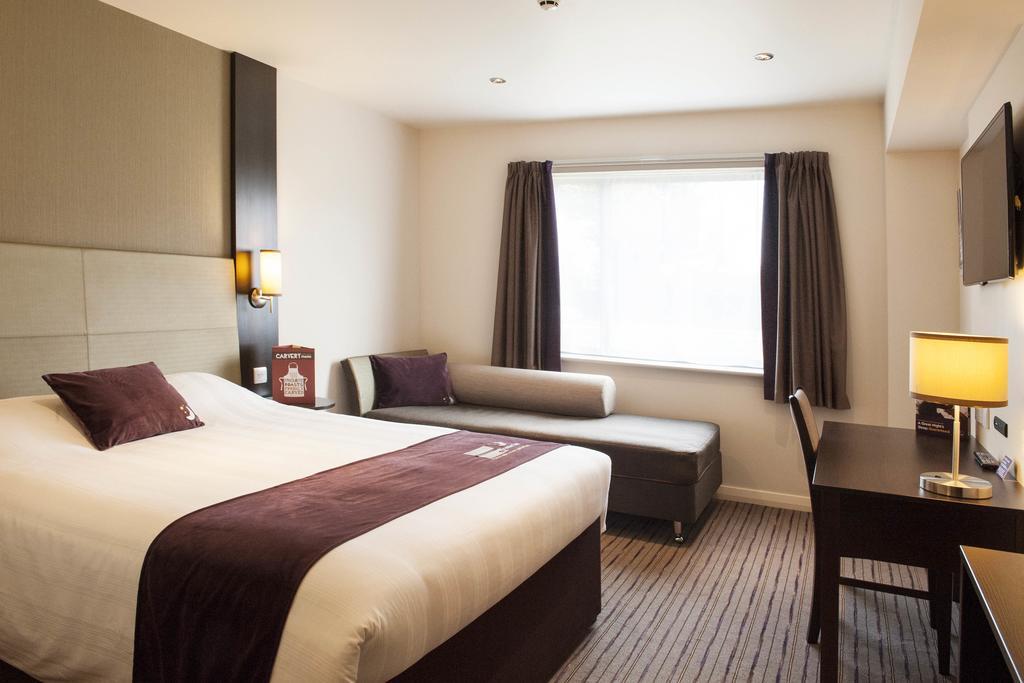 Premier Inn Aberdeen City Centre Номер фото