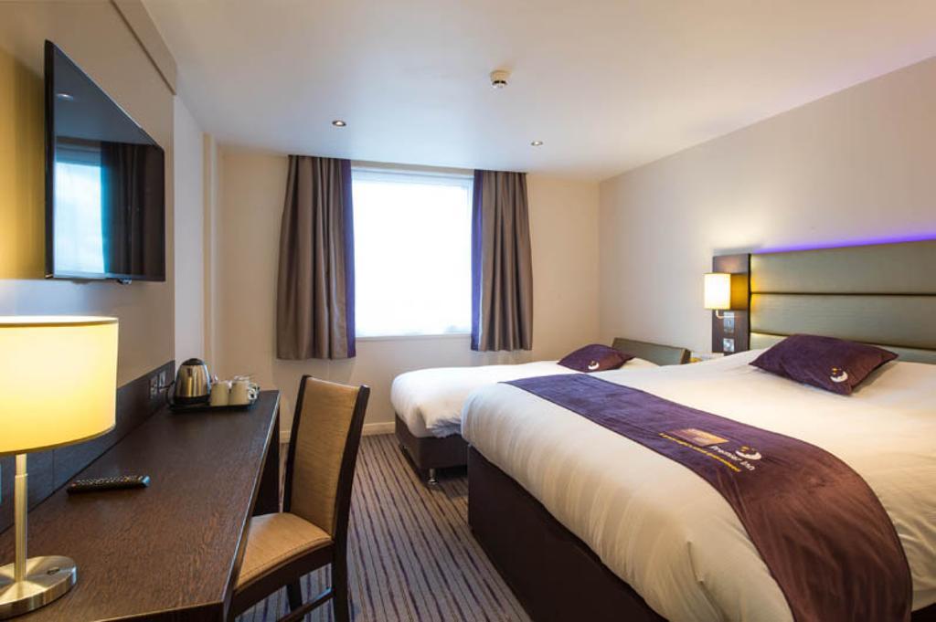 Premier Inn Aberdeen City Centre Номер фото