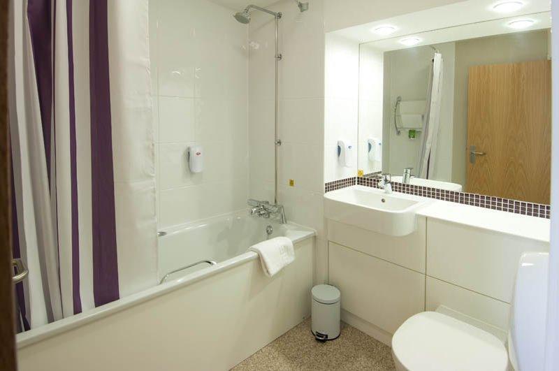 Premier Inn Aberdeen City Centre Екстер'єр фото