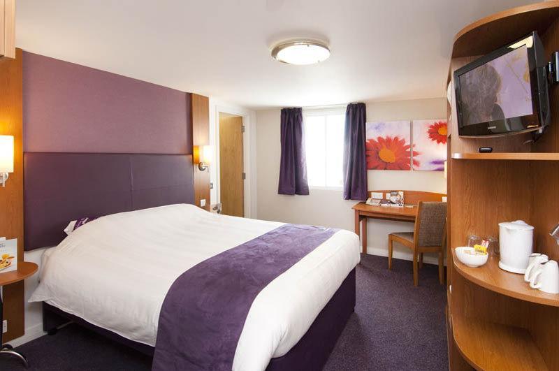 Premier Inn Aberdeen City Centre Екстер'єр фото