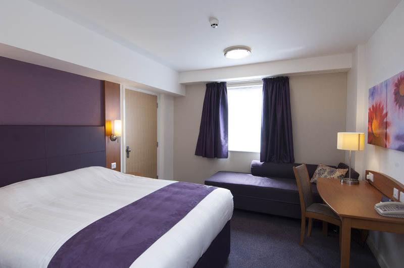 Premier Inn Aberdeen City Centre Екстер'єр фото